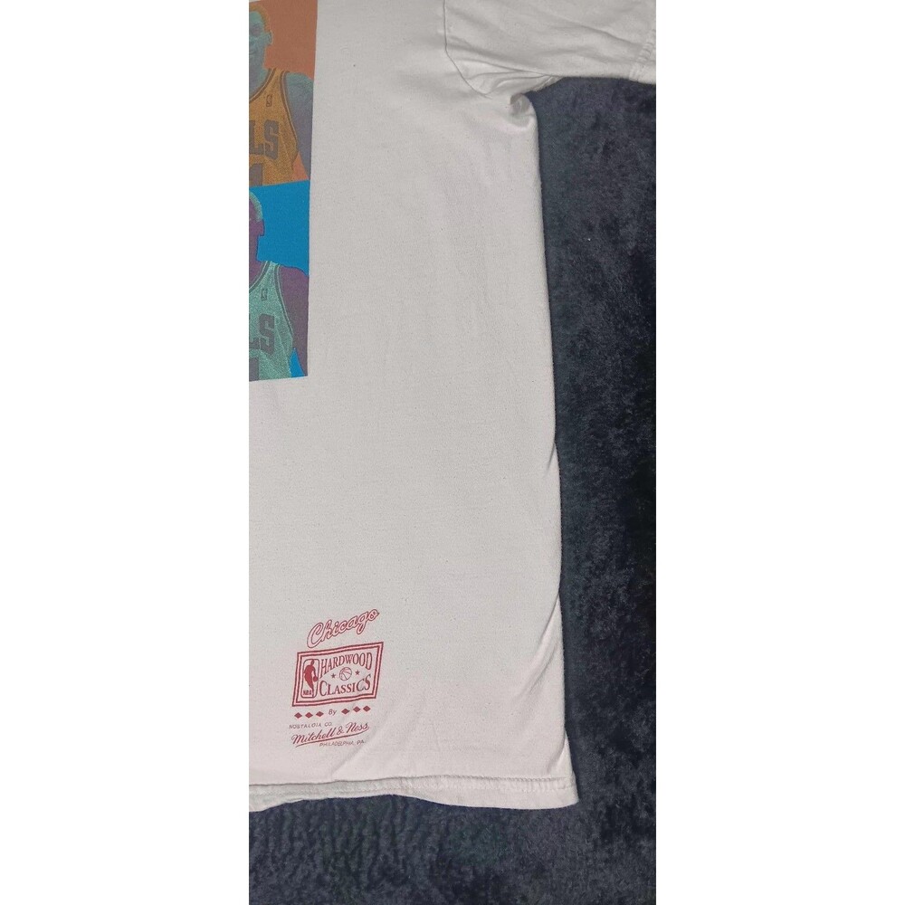 VGT Mitchell & Ness Chicago Bulls Dennis Rodman Pop Art Tshirt Mens XL White NBA - Picture 6 of 12